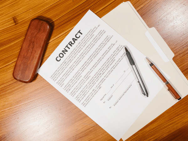 Contract Drafting and Review (NDAs, MOUs,
											Partnership Agreements)